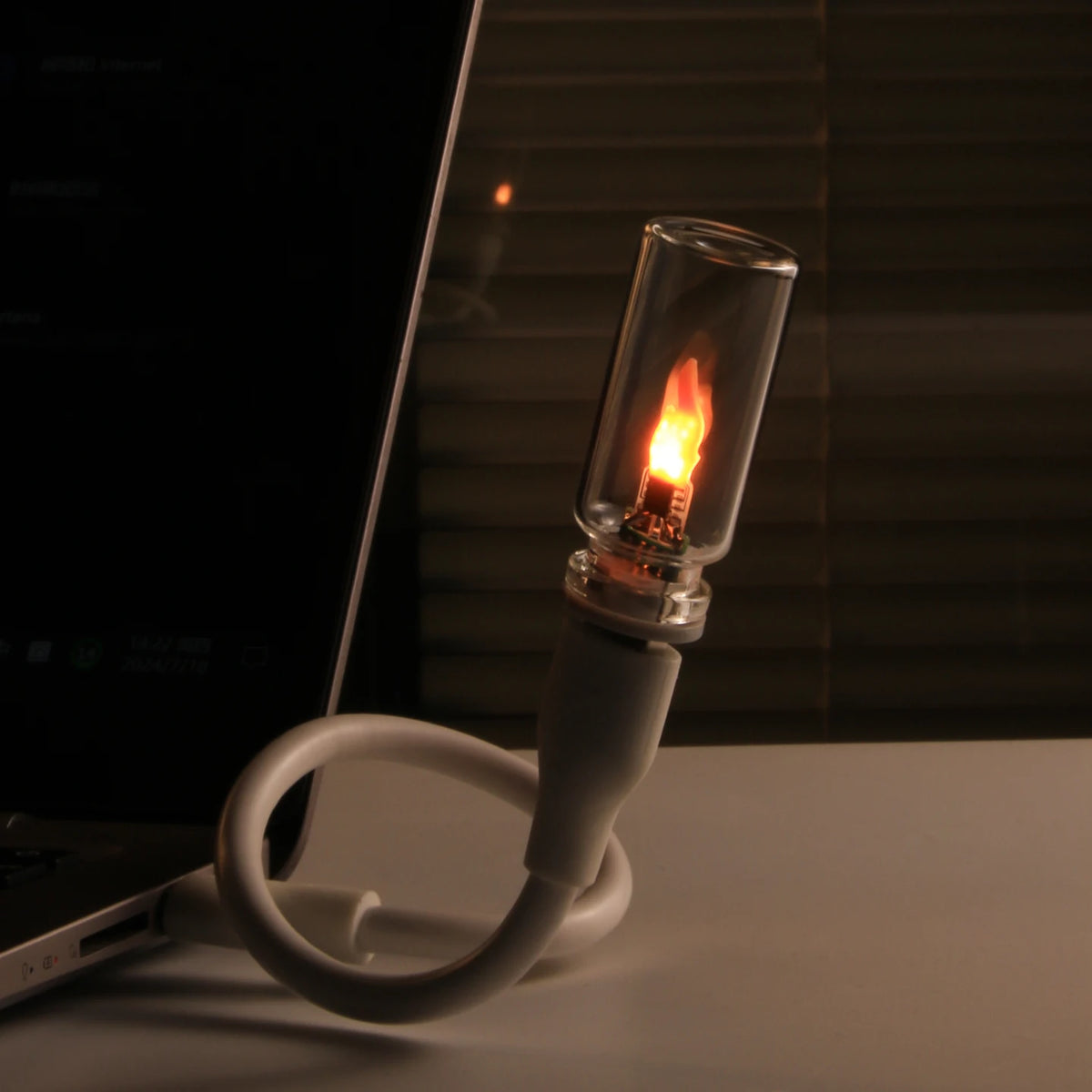USB Flame Flickering LED Lamp
